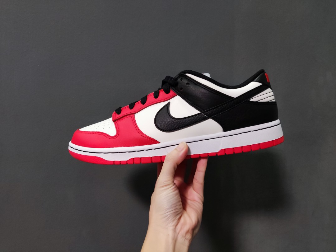 US 10.5 Nike Dunk Low EMB Chicago Men s Fashion Footwear