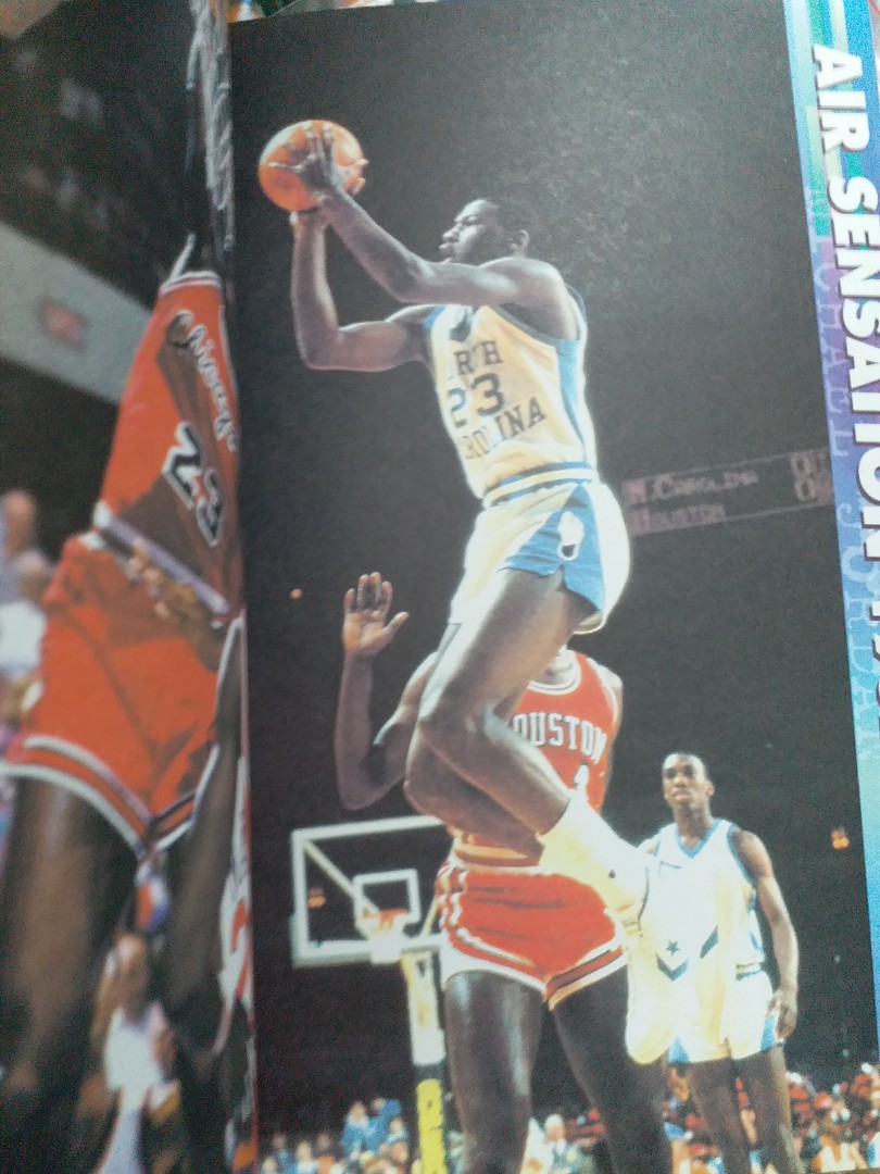 USA NBA basketball book sport Magazines 美國職業 籃球書本 體育明星雜誌~芝加哥公牛 米高佐敦  Chicago bulls Michael Jordan62863171490947114