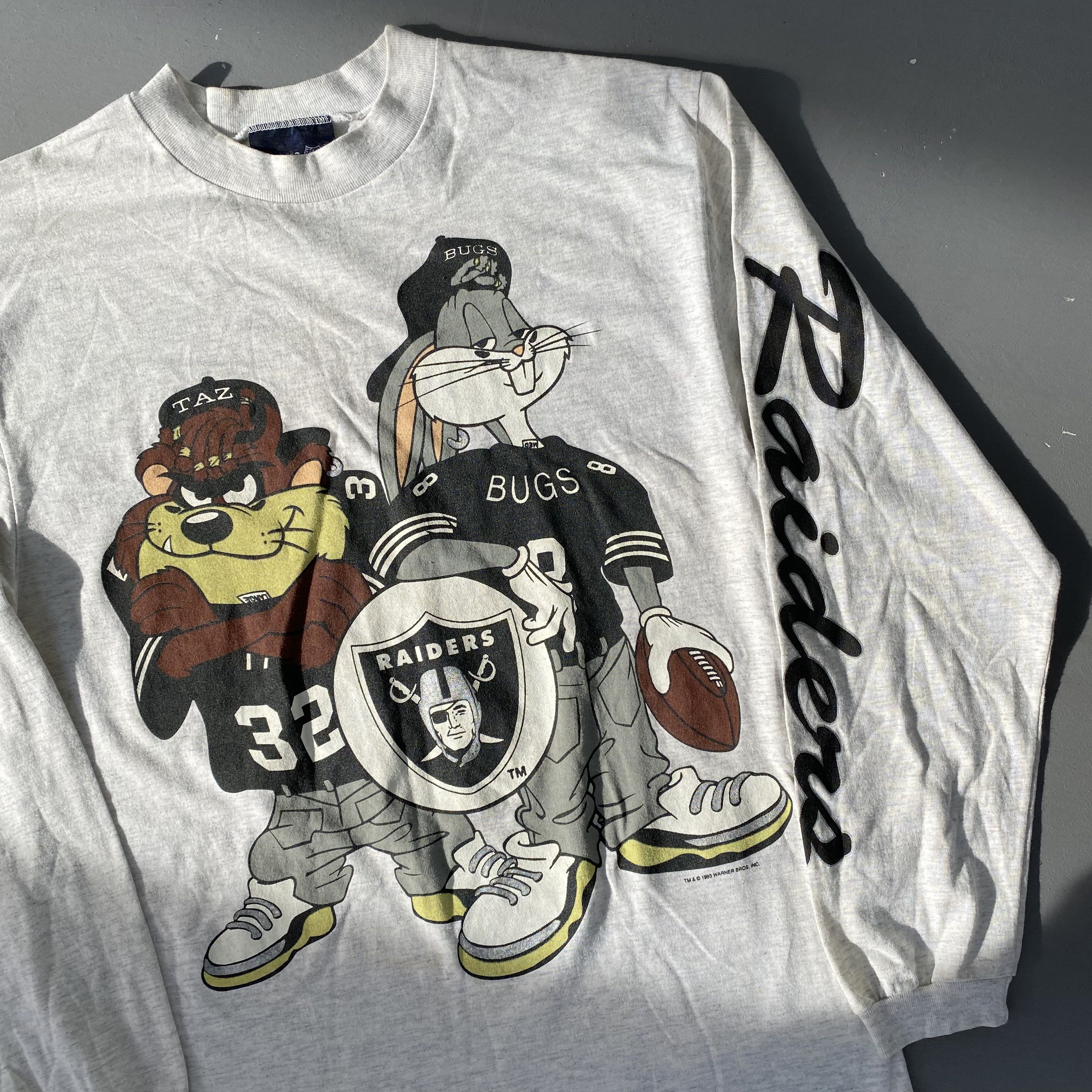 Vintage NFL Raiders Looney Tunes Long Sleeve Tee Shirt, Men's Fashion ...