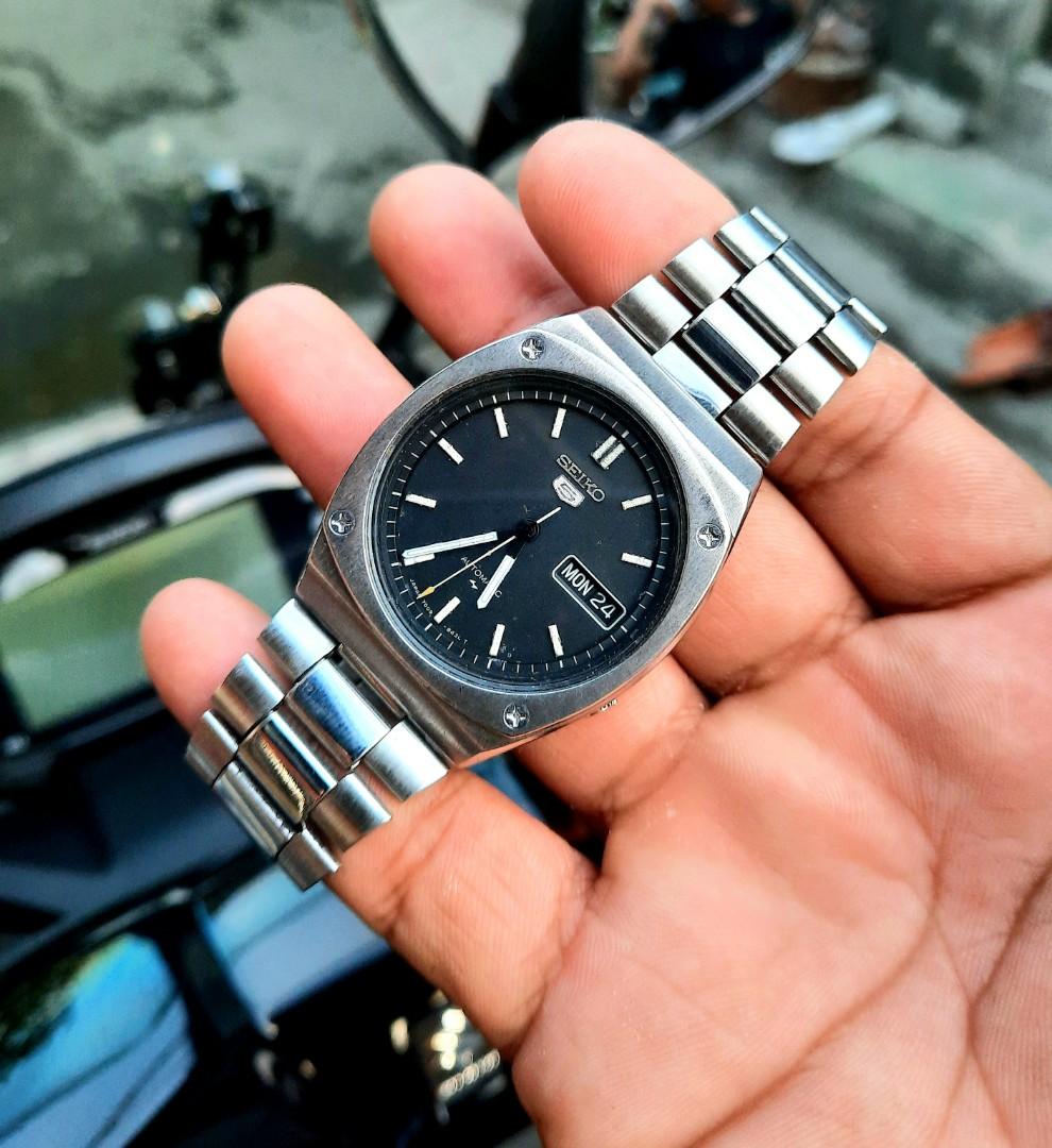 VINTAGE SEIKO 5 AUTOMATIC WATCH 7009 8370 Men s Fashion Watches
