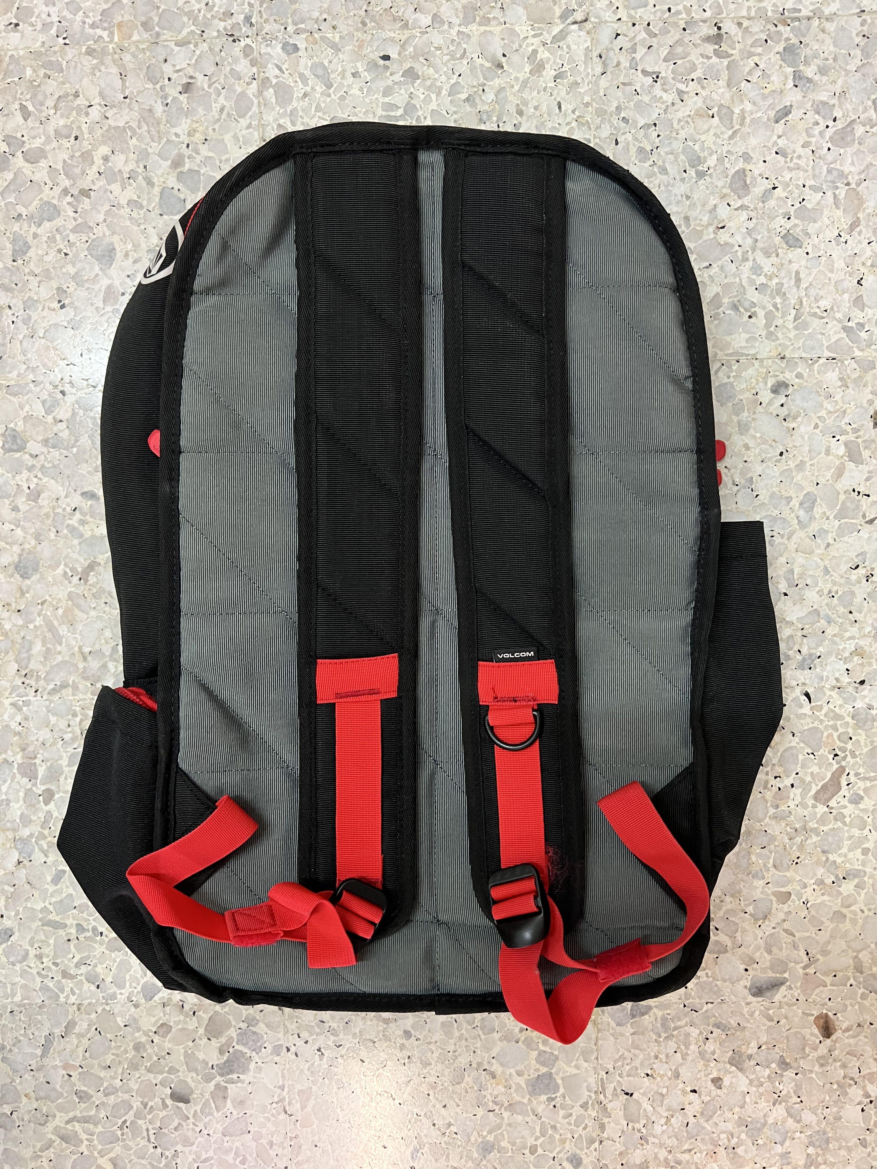 Volcom Prohibit Solid Backpack Red Combo (Category: Laptop Bags & Sleeves) located in Petaling Jaya. Submitted by froggyindsky77 (Listing ID 1140434227, Image 2). Description: Volcom backpack : 100% Polyester. 3 main compartments. 15 laptop/tablet compartment. 20 x 7 x 11 Thanks for viewing.