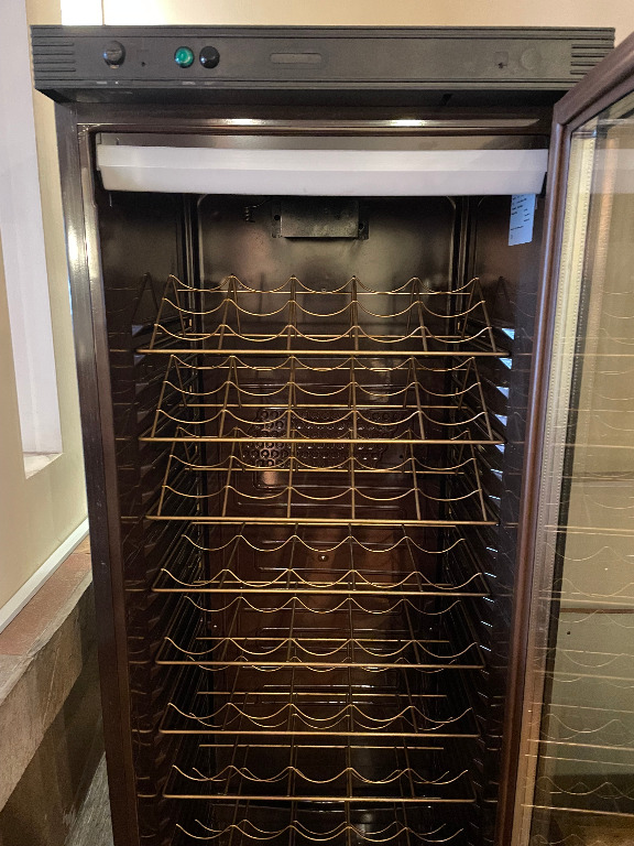 Wine Chiller Cellar CM45STIB, TV & Home Appliances, Kitchen Appliances