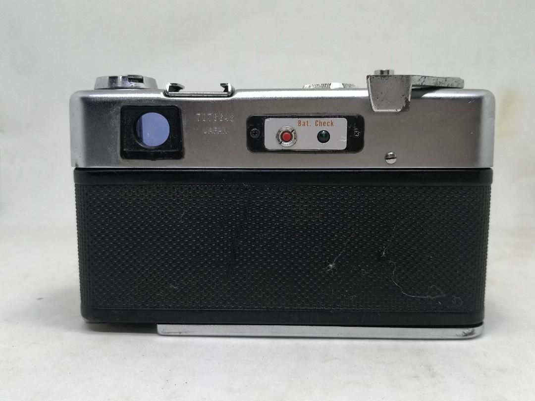 yashica electro 35 rangefinder (Category: Cameras) located in Manila. Submitted by jonrick.co (Listing ID 1140268035, Image 3). Description: fresh accurate aperture good advanced level no stuck up untested with battery (wala ako batt) selling as is.