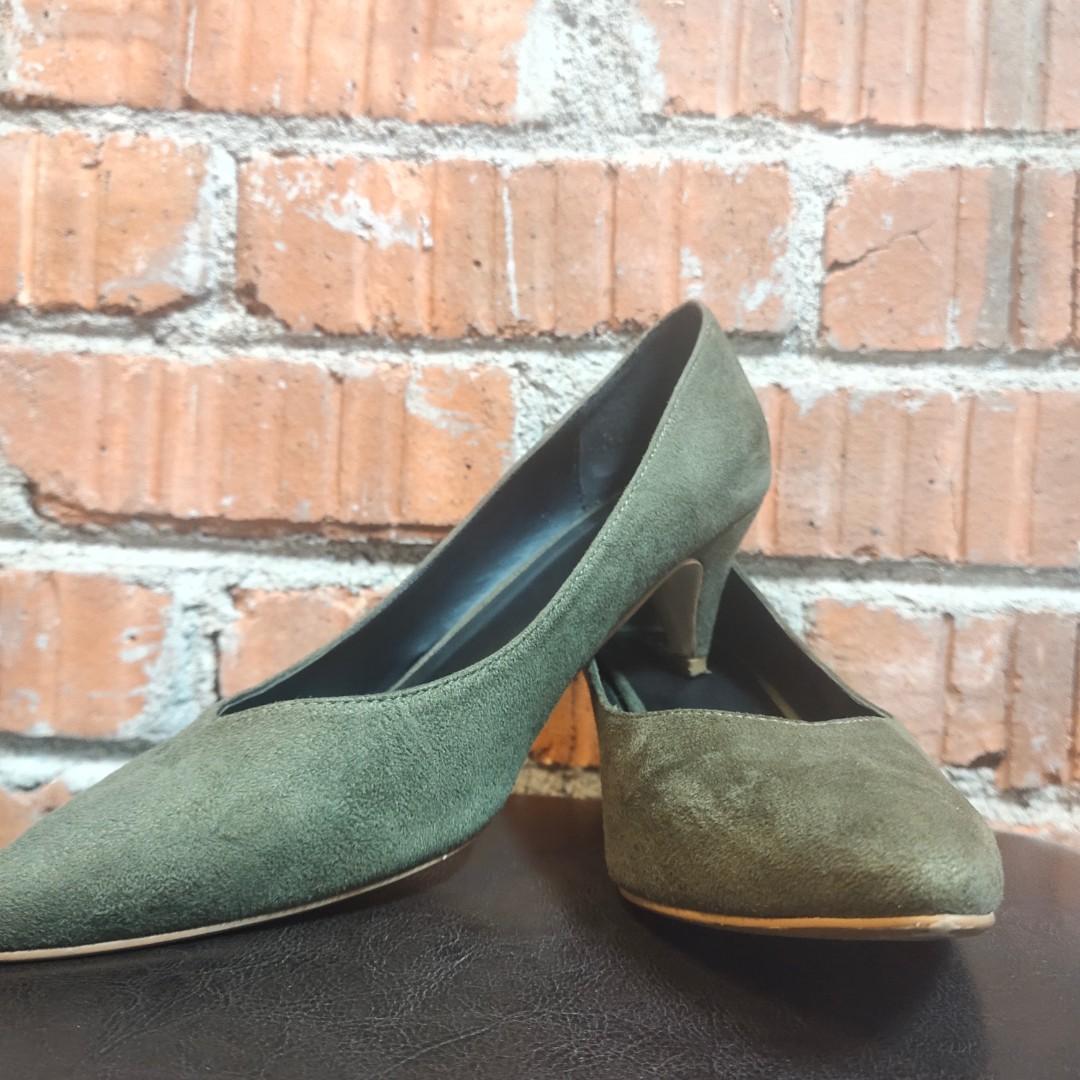 Zalora sales velvet shoes
