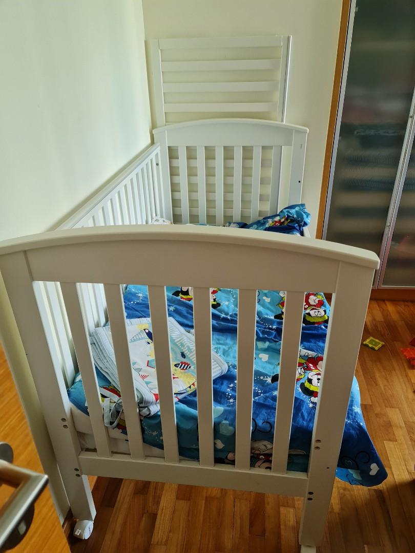 Babyhood Australia cot, Babies & Kids, Baby Nursery & Kids Furniture