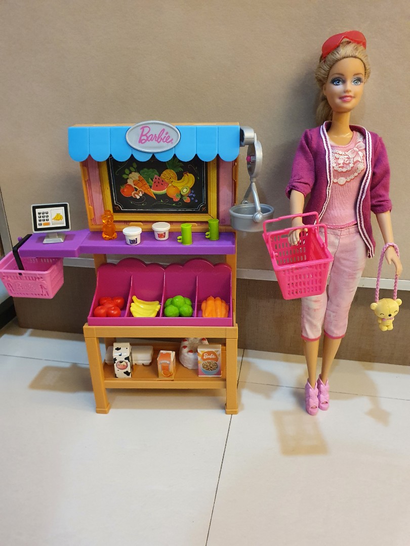 Barbie market set