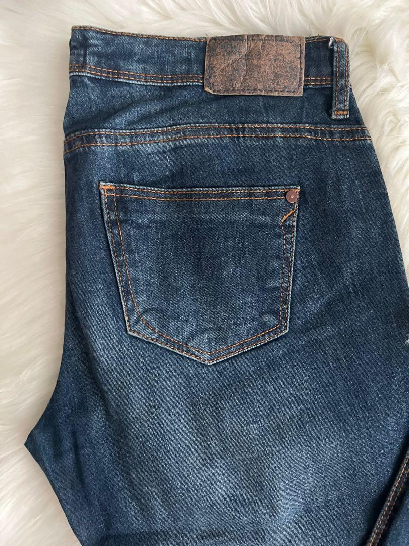 Bershka Skinny Medium Rise Jeans, Women's Fashion, Clothes, Bottoms on  Carousell
