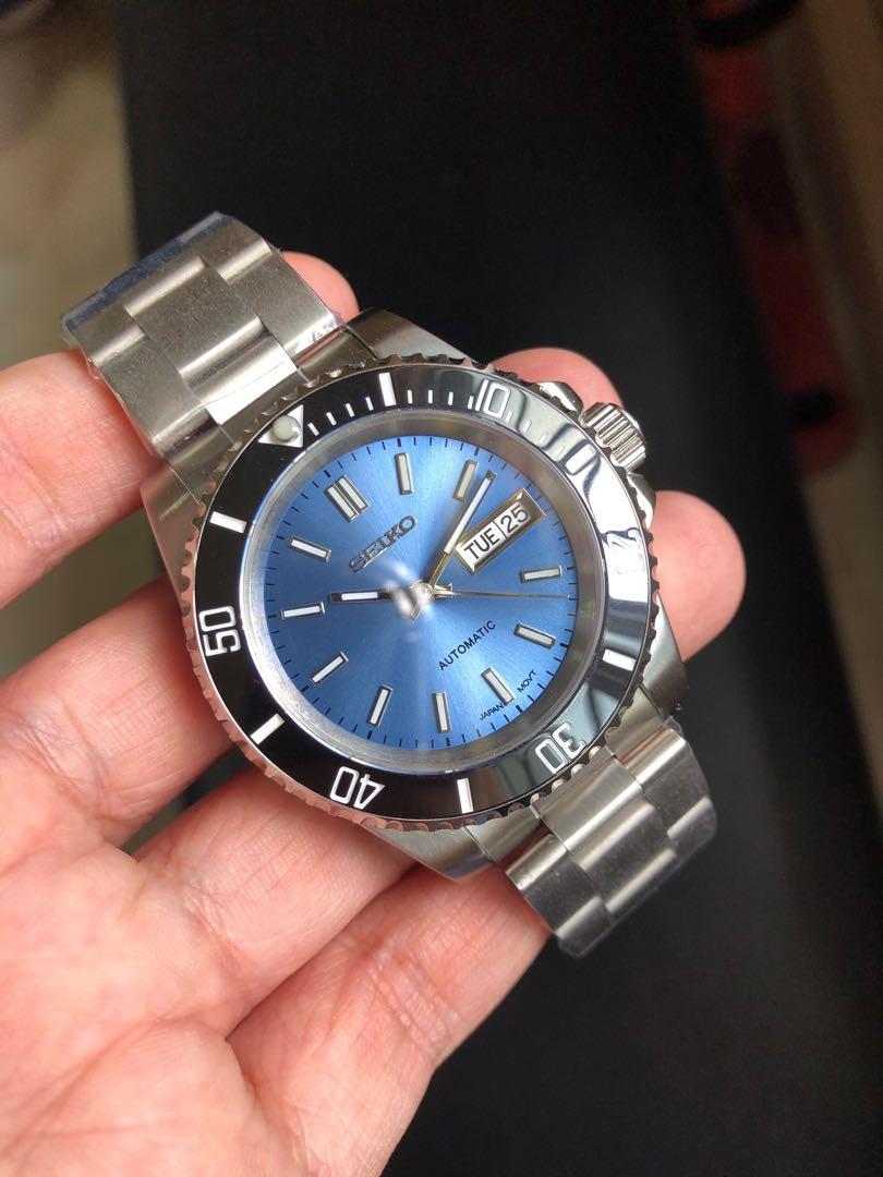 Blue Sunburst Dial Black Bezel Seiko Mod NH35 Watch, Men's Fashion, Watches  & Accessories, Watches on Carousell