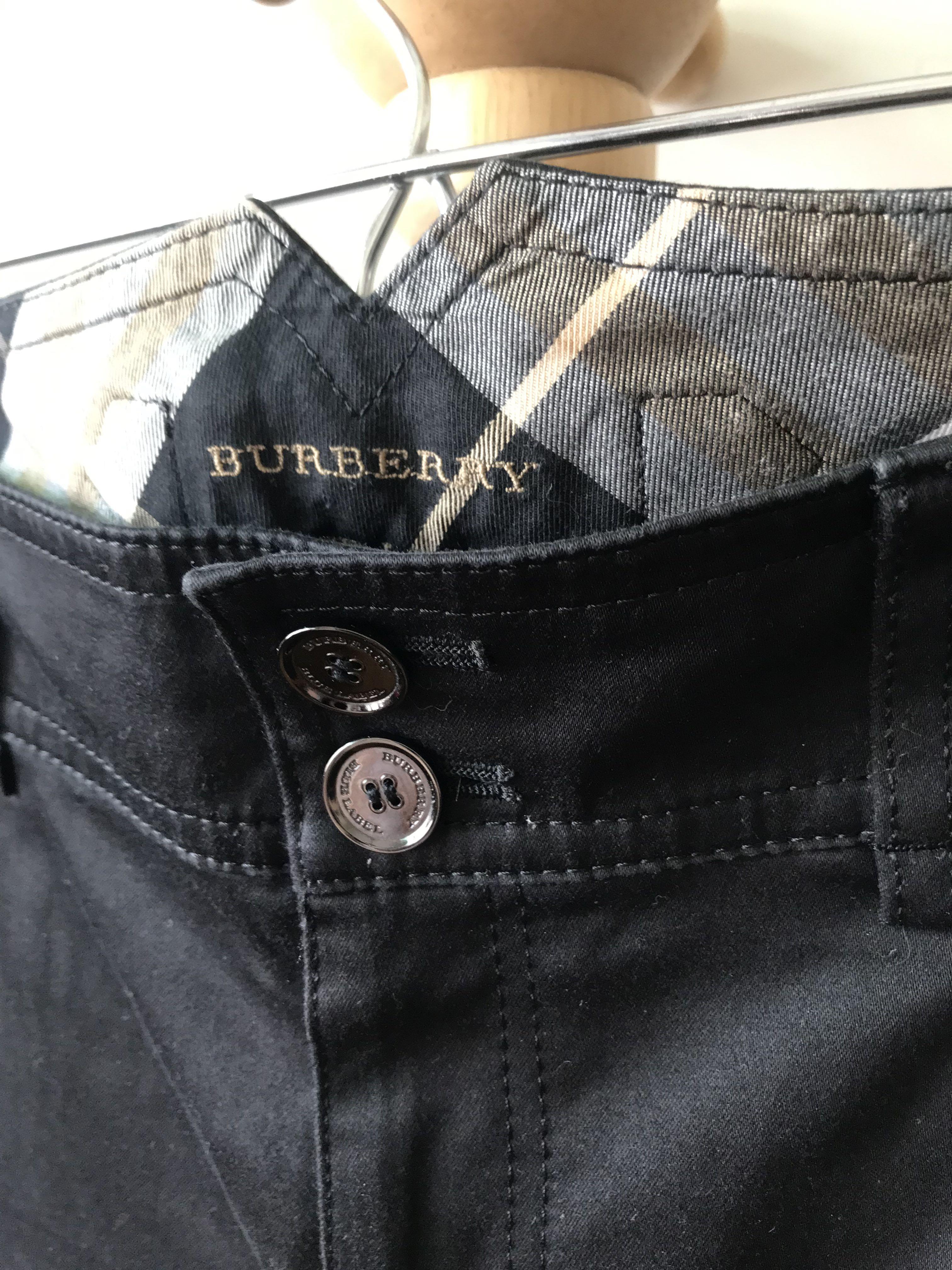 Burberry Blue Label black buckle back capri pants, Women's Fashion,  Bottoms, Jeans & Leggings on Carousell