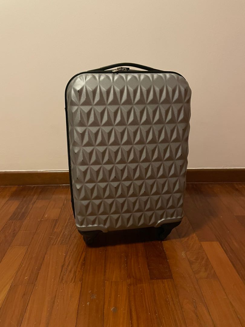 Carry on luggage Primark, Hobbies & Toys, Travel, Luggage on Carousell
