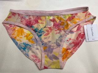 （分類：）位於 。 由 anitamak 提交（商品編號 1140504611，圖片 1）。簡介： 。