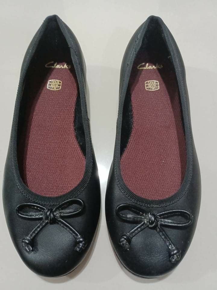 clarks black stilettos