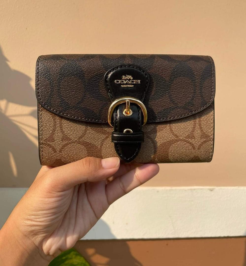 Kleo wallet in blocked signature canvas clearance
