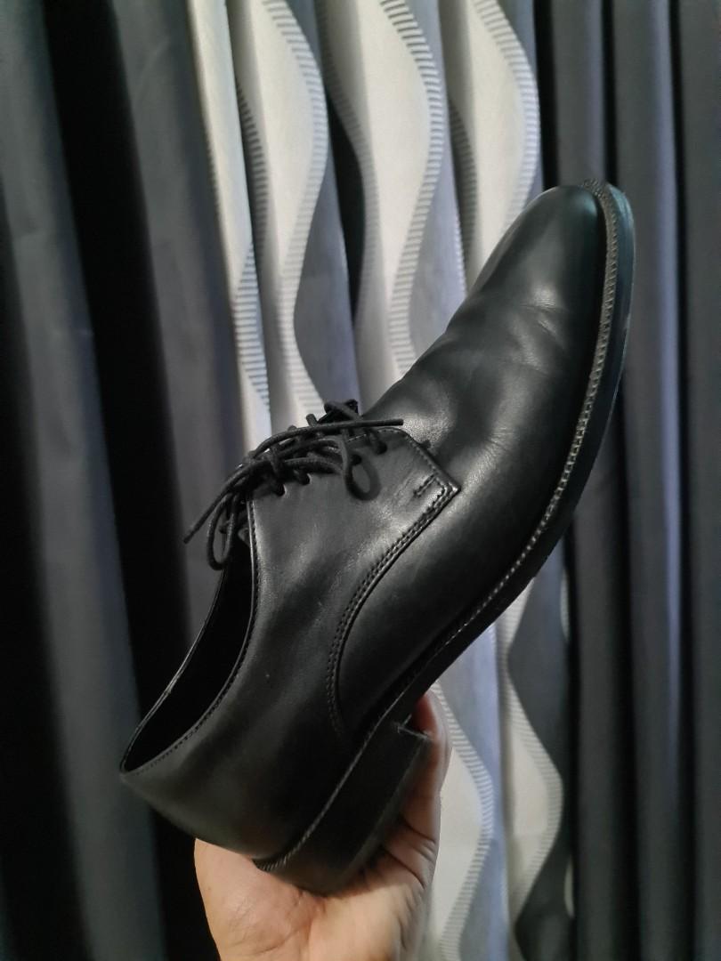 cole haan all black shoes
