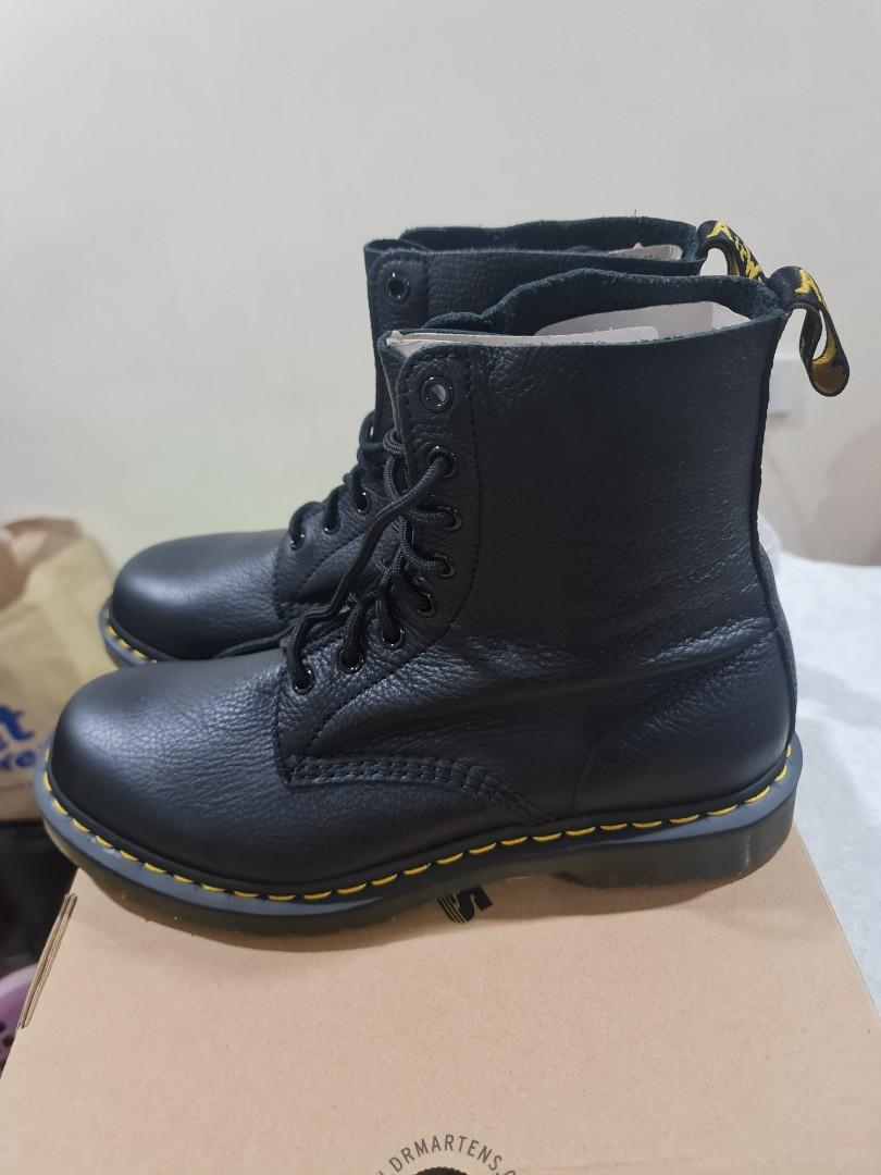 dr martens 1470
