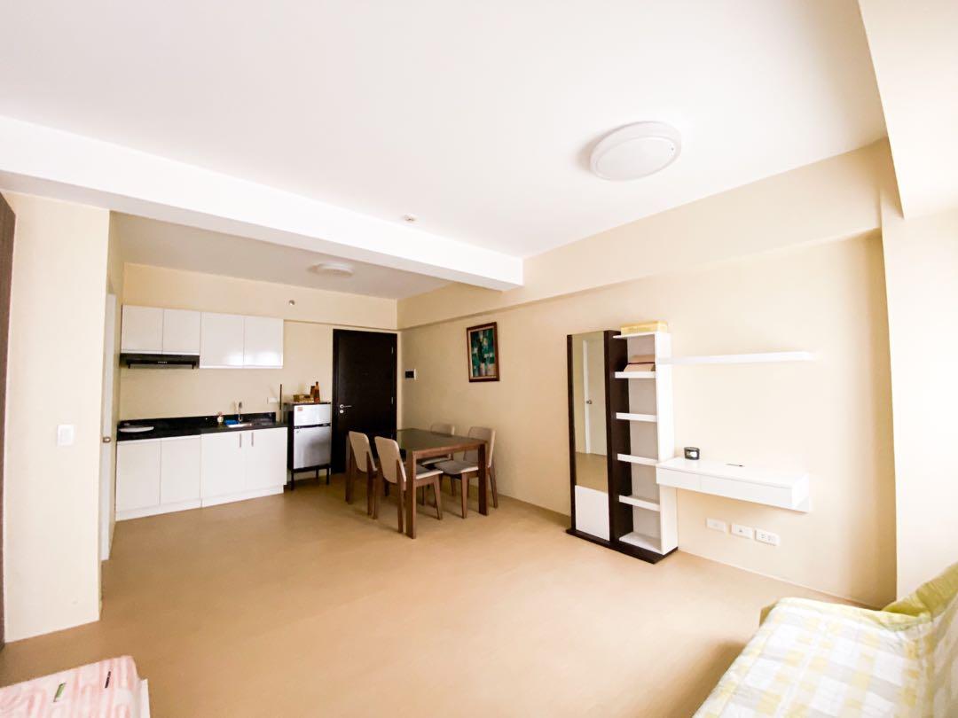 FOR RENT: Studio Type Condominium in BGC (Category: Apartments & Condos) located in Cavite. Submitted by perseus.j (Listing ID 1140491472, Image 3). Description: Avida Cityflex Tower 1, BGC Walking distance from S&R and St. Luke’s BGC 37sqm Semi-furnished: Electric stove Range Hood Airconditioning unit Sala set Dining table set Closet and vanity Bed Bedside table Curtains Bathroom capable of installing a washing machine Monthly rent includes asso