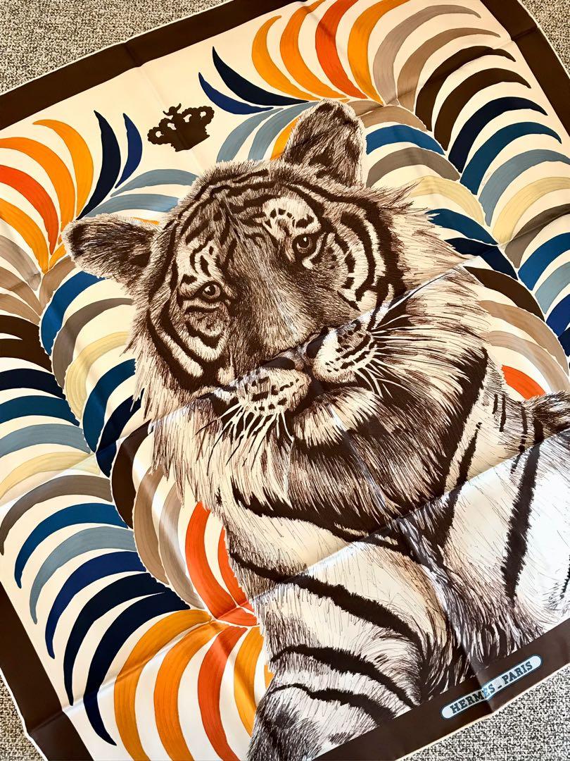 😍 Hermes Tigre Tiger Royal Double Faced 90 cm Scarf, 名牌, 飾物及