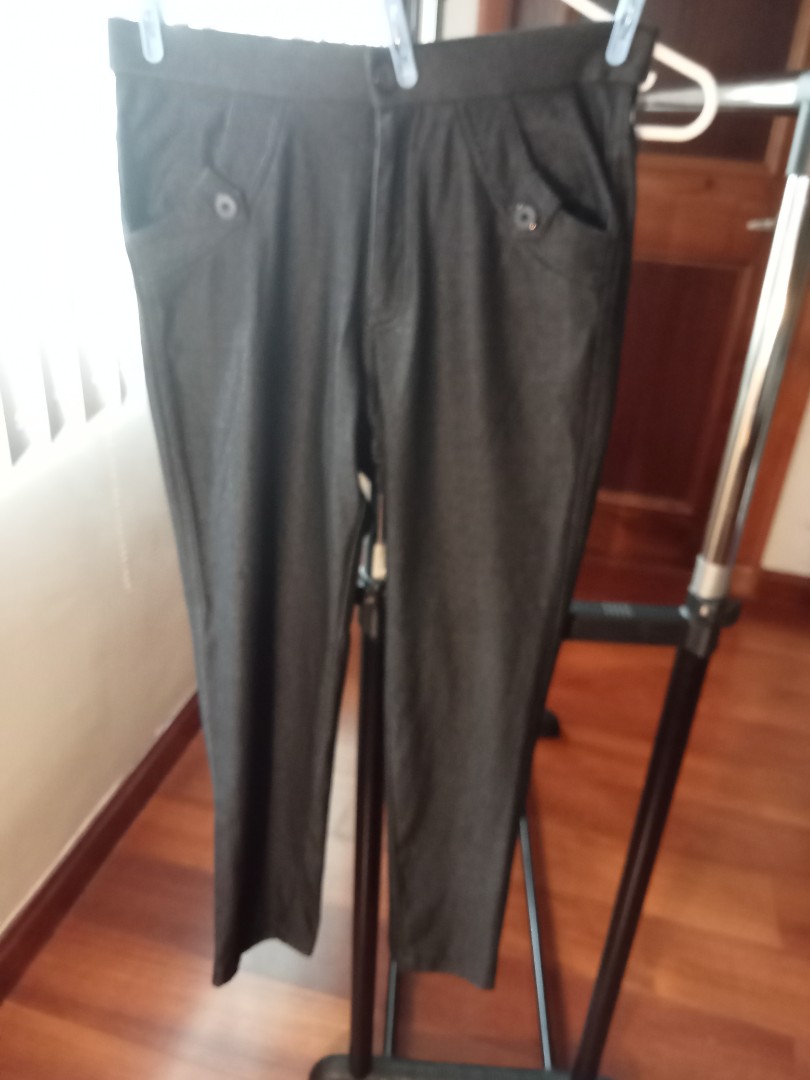 HF COLLECTION STRETCHABLE LEGGINGS, Women's Fashion, Bottoms, Other