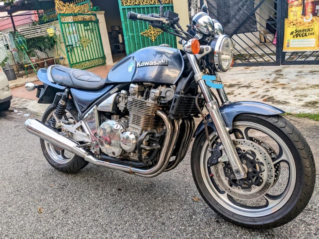 Kawasaki Zepher 1100 Motorbikes on Carousell