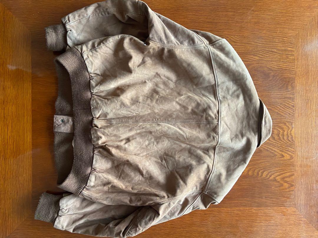 A-2 flight leather jacket (Category: Coats, Jackets and Outerwear) located in Batangas. Submitted by 4ngstyy (Listing ID 1140538063, Image 2). Description: Global Identity G-III leather jacket!! FREE SHIPPING ‼️ - vintage 100% leather jacket (similar to the real mccoys leather jacket which is sick!) - lightish bear brown color in personal - has this really cool map design inside - two snap button pockets on front - lists for about 50-150 dollars 