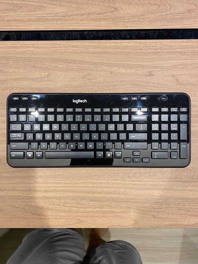 Logitech keyboard w unifying reciever, Computers & Tech, Parts ...