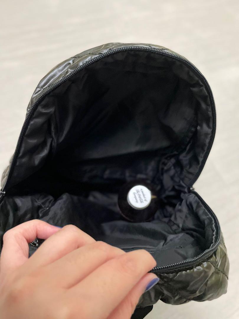 LogOn backpack, 女裝, 手袋及銀包, 背囊 Carousell