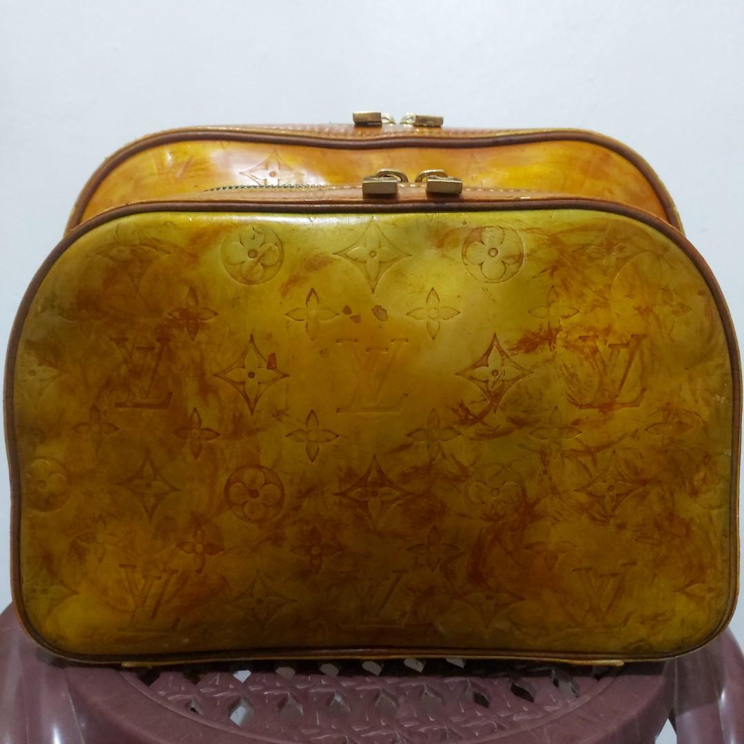 Louis Vuitton Vernis Murray Backpack Yellow, Luxury, Bags & Wallets on  Carousell