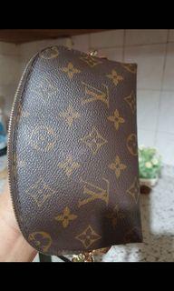 LV COSMETIC POUCH PM