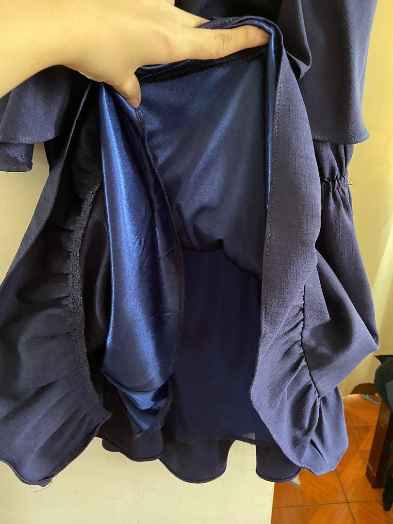 Navy off shoulder dress (Category: Dresses) located in Marikina City. Submitted by beinginspace (Listing ID 1140538311, Image 2). Description: Bottom has satin lining.
