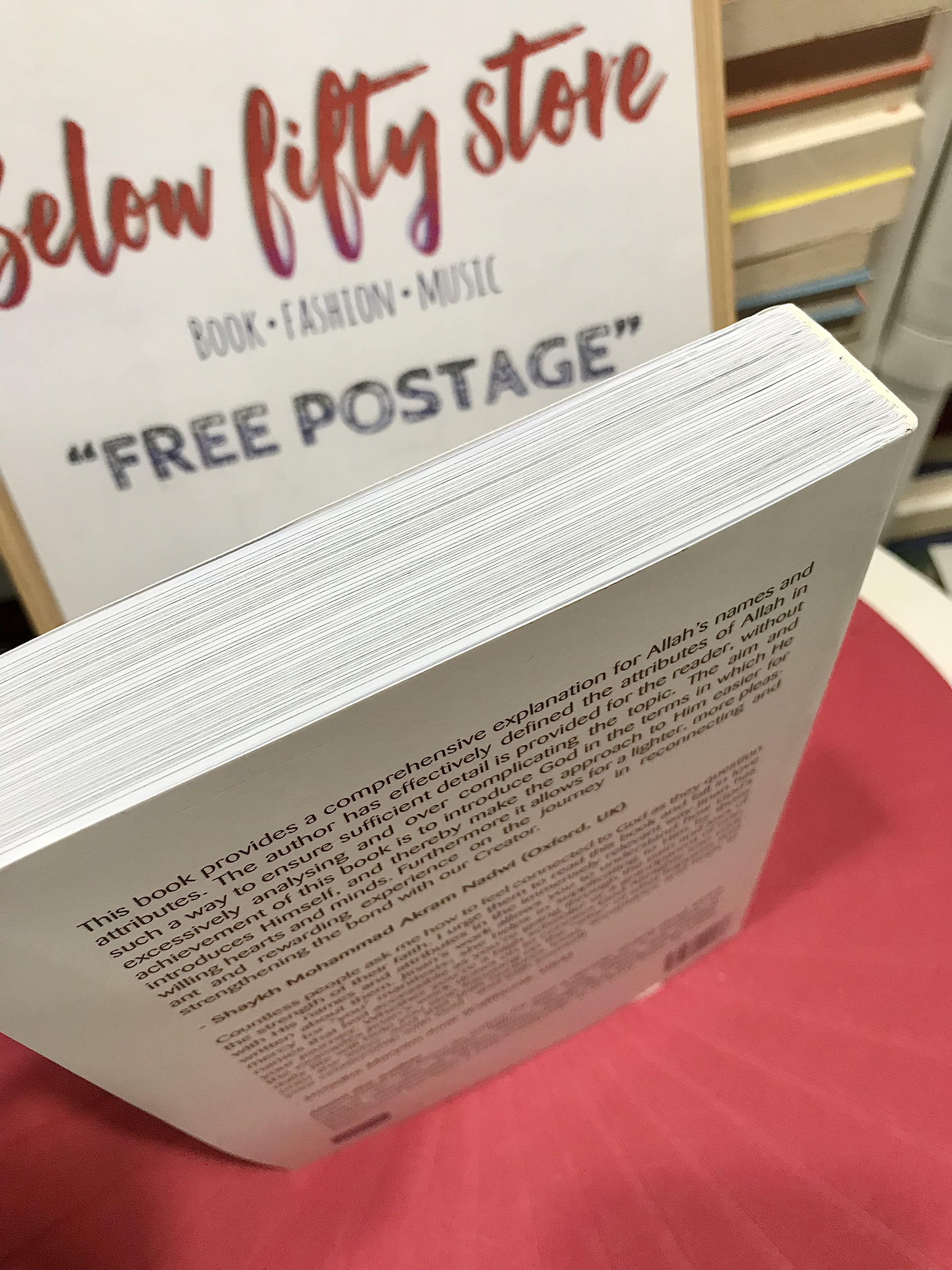 NEW!! FREE POSTAGE!! PROMO PRICE Reflecting on the Names of Allah