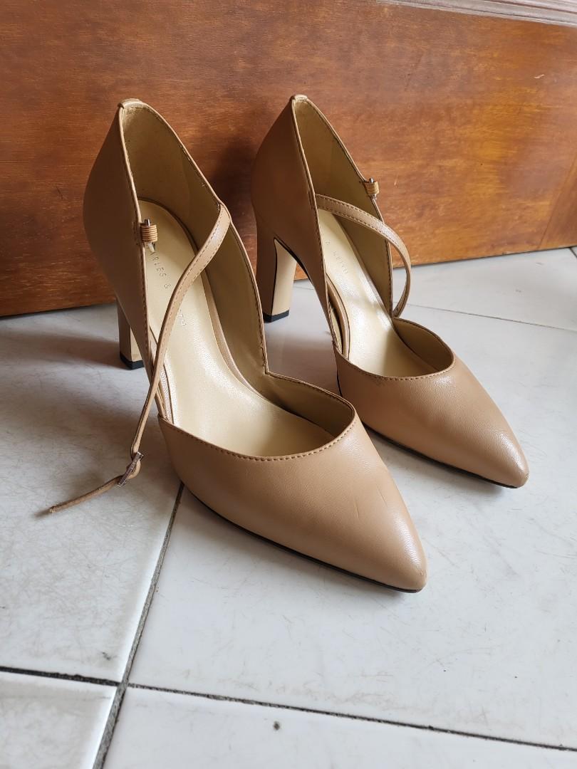 Nude heels work shop