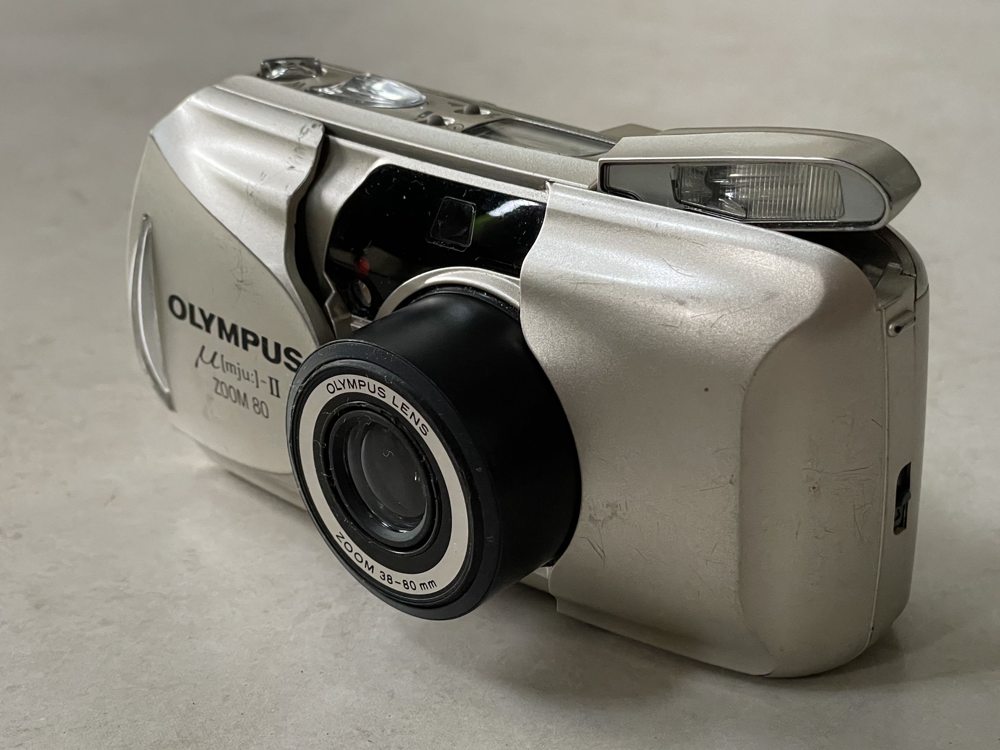 Olympus mju ii Zoom 80, Photography, Cameras on Carousell