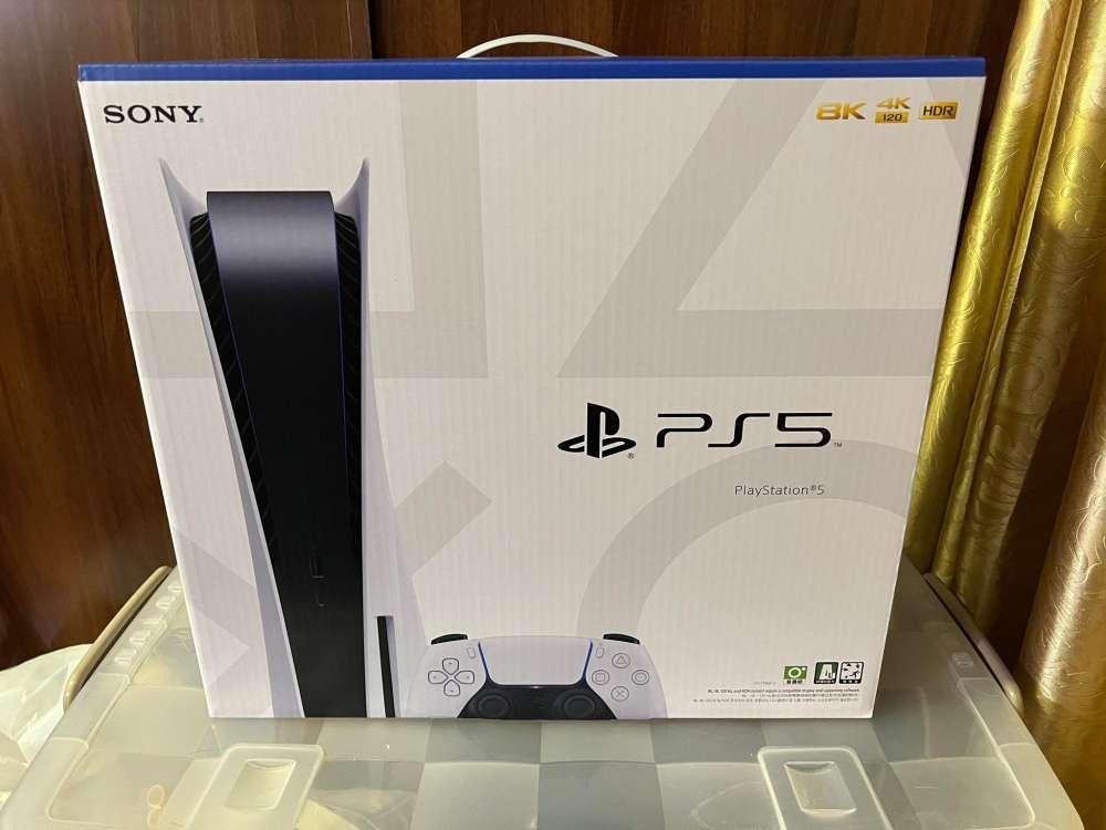 PS5單手掣光碟版全新未開封行貨有單, 電子遊戲, 電子遊戲機