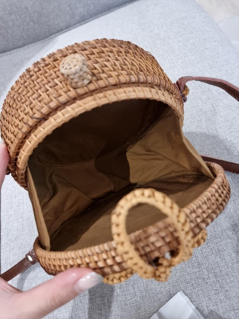 Rattan round sling bag outlet