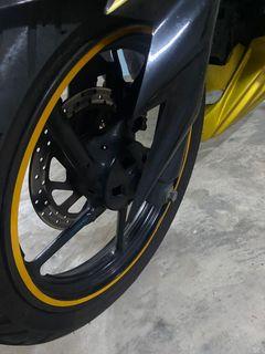 Reflective rim sticker