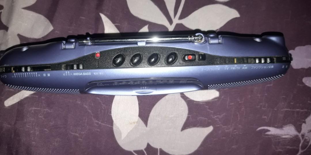 Sony cassete recorder w AM/FM (Category: Soundbars, Speakers & Amplifiers) located in Quezon City. Submitted by obet89 (Listing ID 1140642362, Image 3). Description: good working condition ac/ dc operation cassete working w ac adaptor include 100volts meet up sm north bgc.