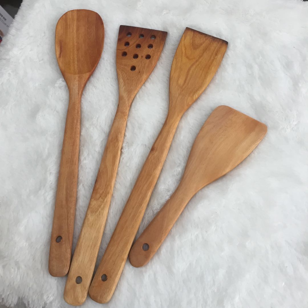 Spatula Kayu, Kitchen & Appliances di Carousell