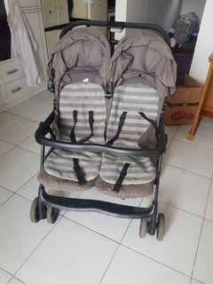 STROLLER KEMBAR MERK JOIE
