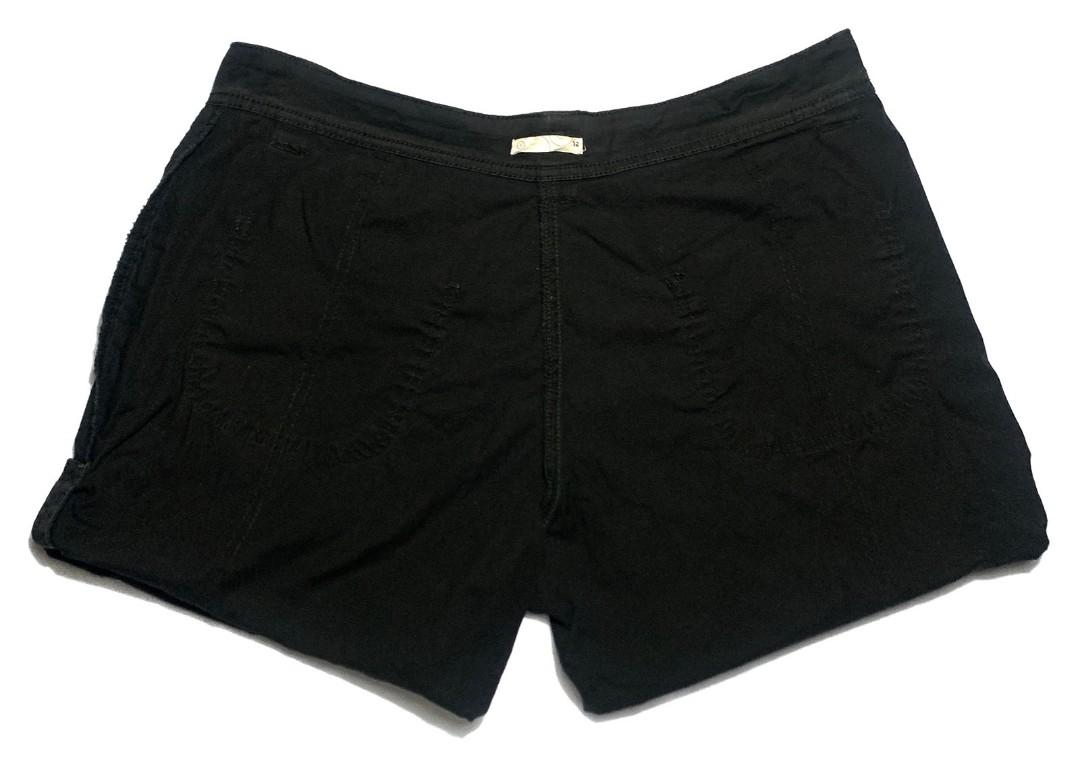 Target Ladies Low-Rise Shorts 34 