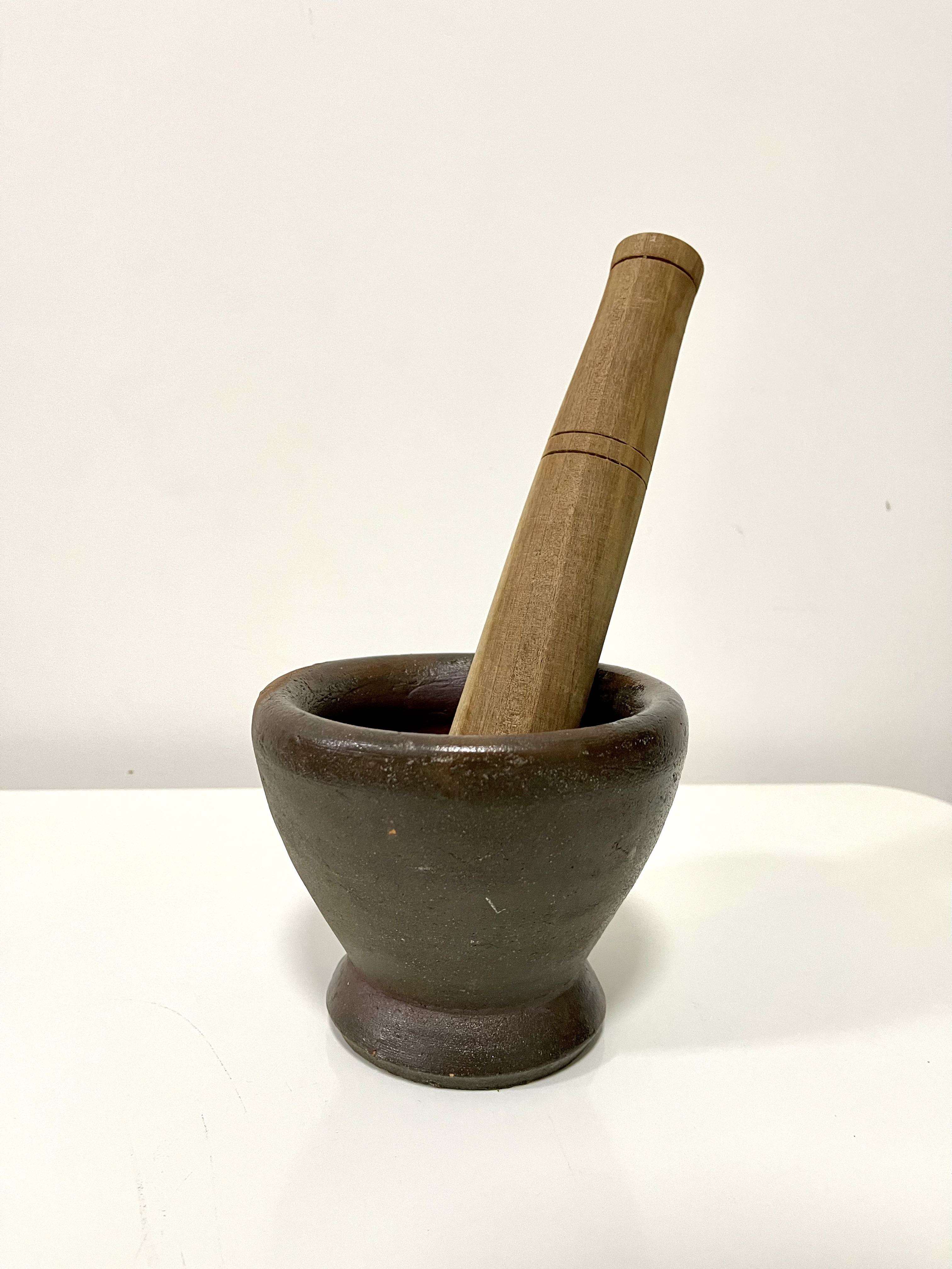 Thai mortar and pestle, Furniture & Home Living, Kitchenware