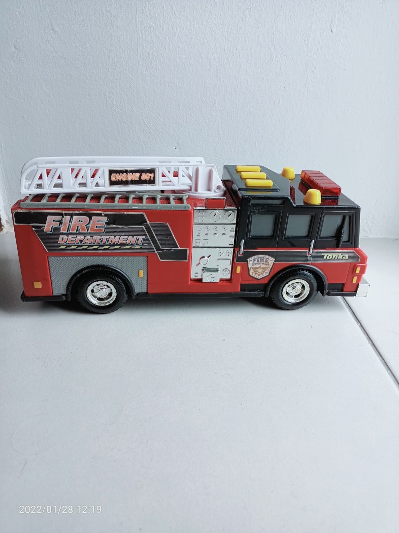 Hasbro hot sale fire truck