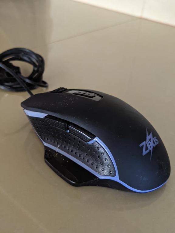 (Used) Zeus M550 / Black Mamba (Category: Mouse & Mousepads) located in Matnog. Submitted by chngdev (Listing ID 1140452408, Image 2). Description: I used this mouse for almost a year now. I want to sell it because I have a new replacement for it. It still works great. P.S: The buyer must shoulder the shipping fees..
