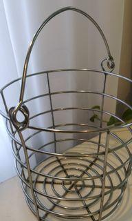 Wire stainless-steel basket  15.5x17.5cm