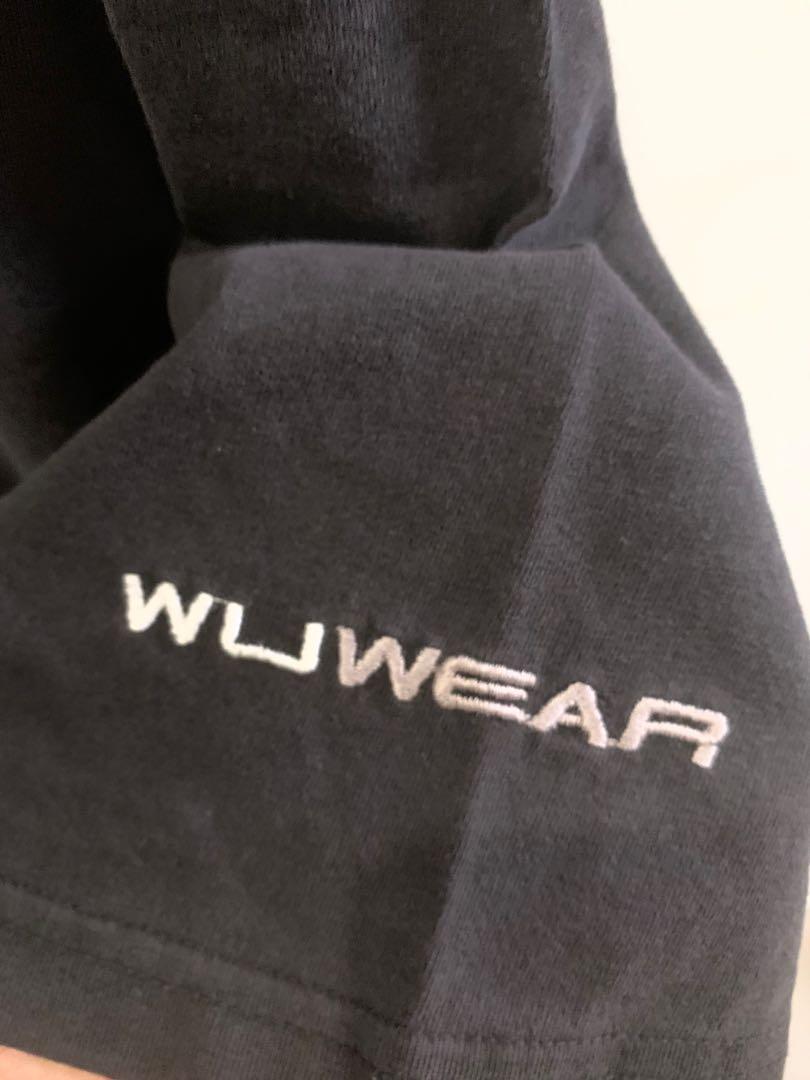 Wu wear tshirt, Fesyen Pria, Pakaian , Atasan di Carousell