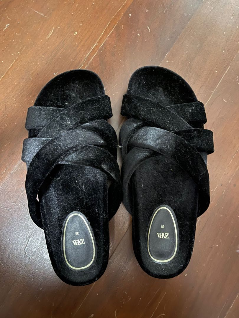 Zara slides, Women's Fashion, Footwear, Sandals on Carousell