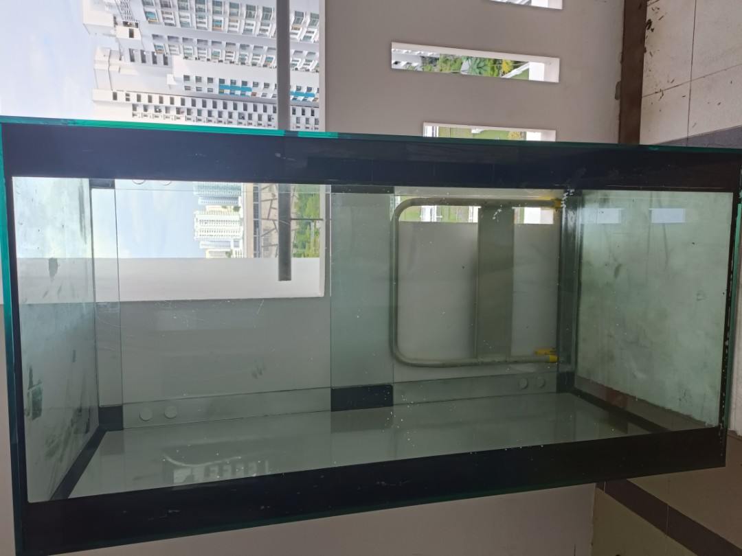 5 ft fish tank full brace, Furniture & Home Living, Furniture, Other