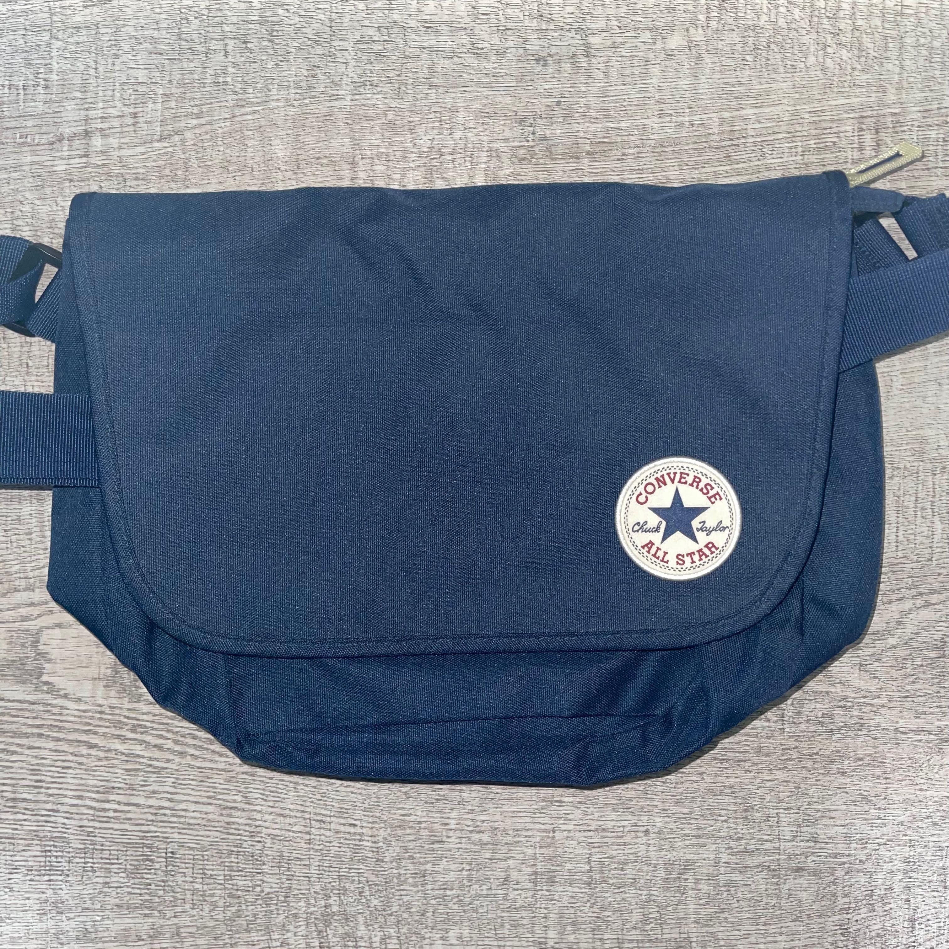 [Authentic] Converse Messenger Bag, Men's Fashion, Bags, Sling Bags on