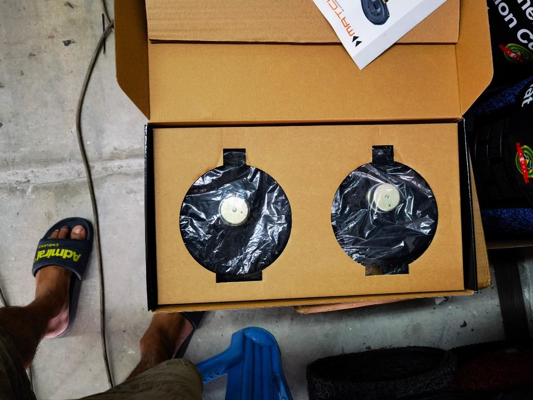Bmw f10 subwoofer box deals