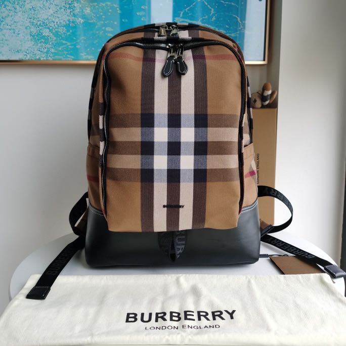 Burberry backpack outlet mens