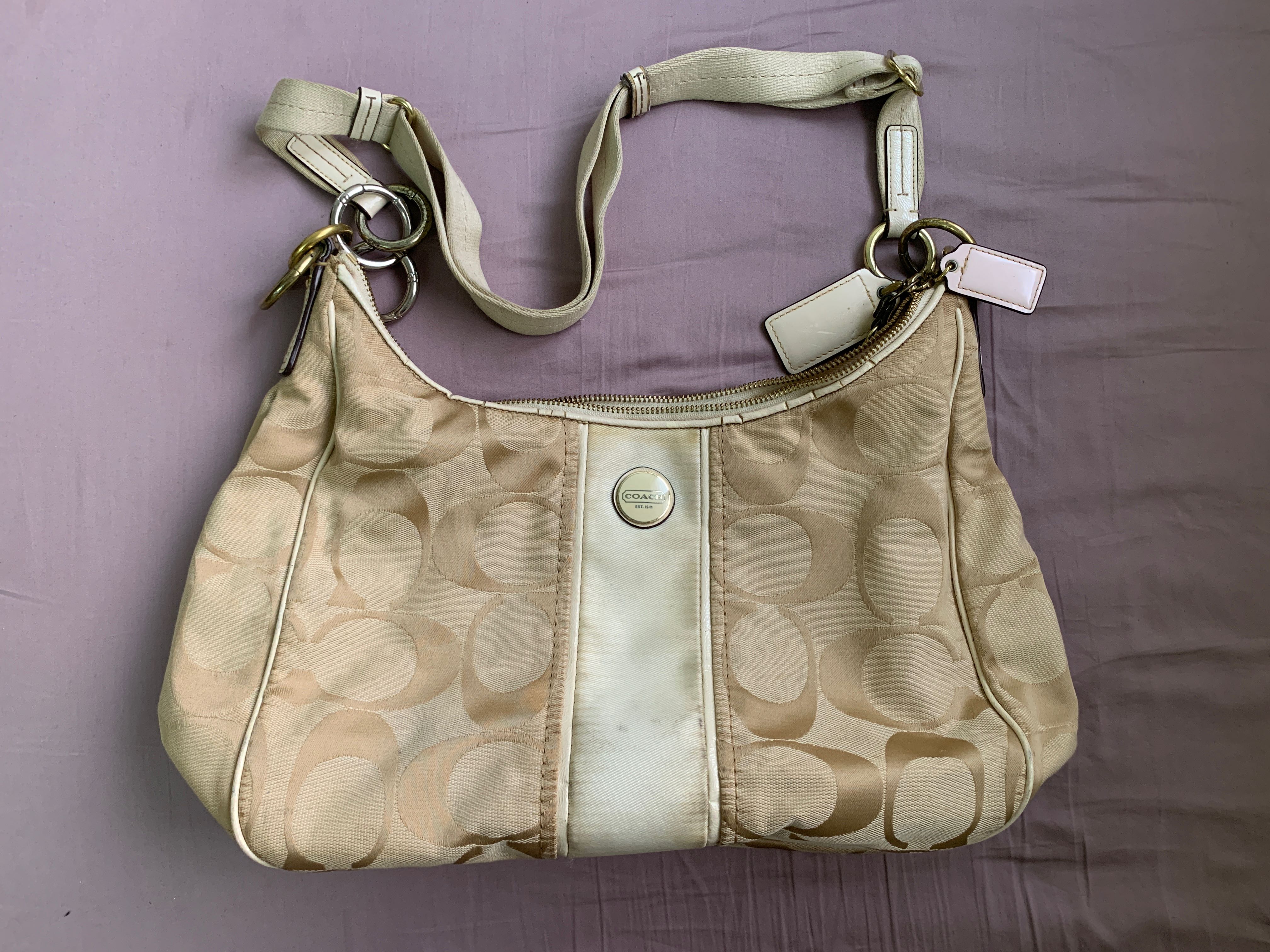 Coach pouch signature stripe on sale